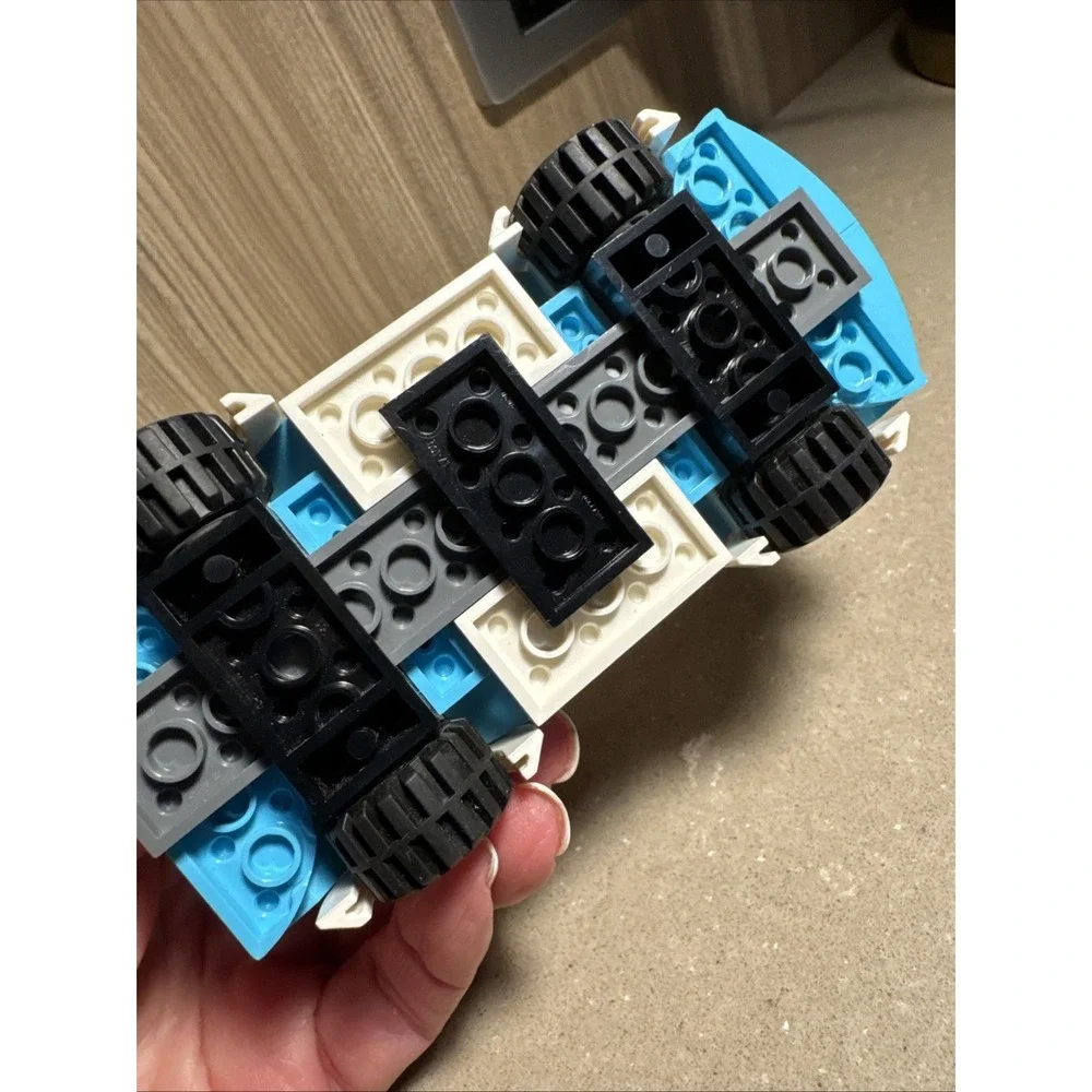 Lego Friends 41445 Vet Clinic Ambulance Vehicle